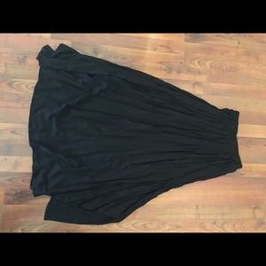 Black skirt with slit never worn